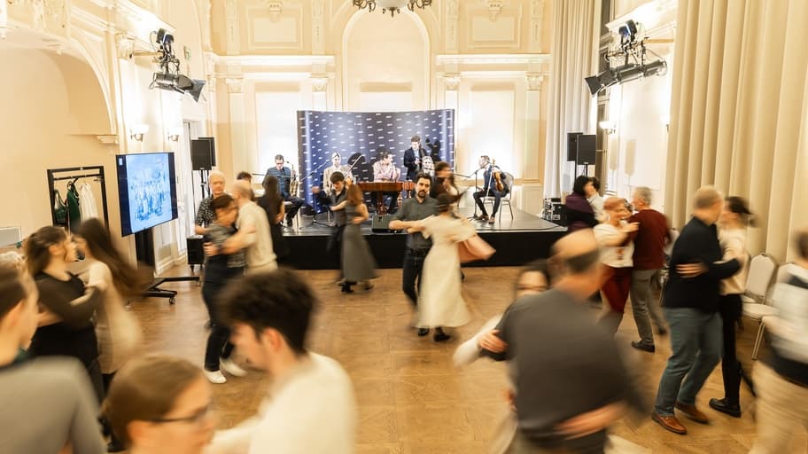 Együtt énekelt és táncolt a Tranzit közössége a böjti hangulat jegyében! bejegyzés képe